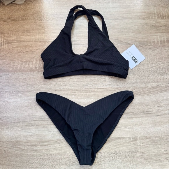 NWT Beach Riot Bikini Set Halter Top & Vanessa Bottoms Black Medium Large - Picture 1 of 3